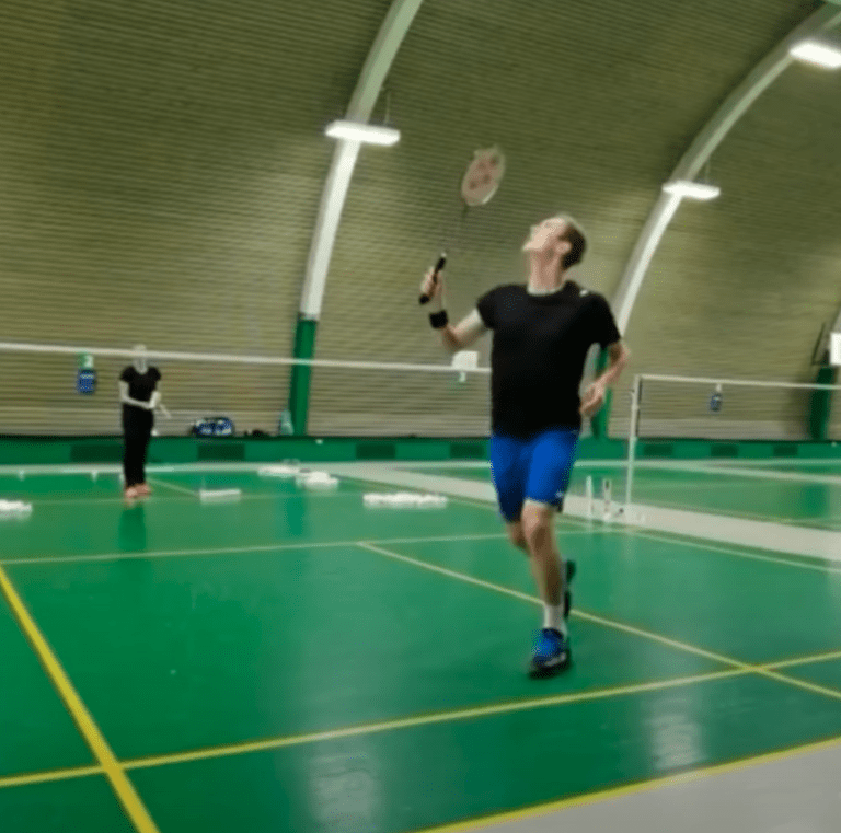 How To Play A Backhand In Badminton – Clear, Drop And Smash – Badminton ...